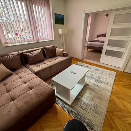 Apartment Mirror *